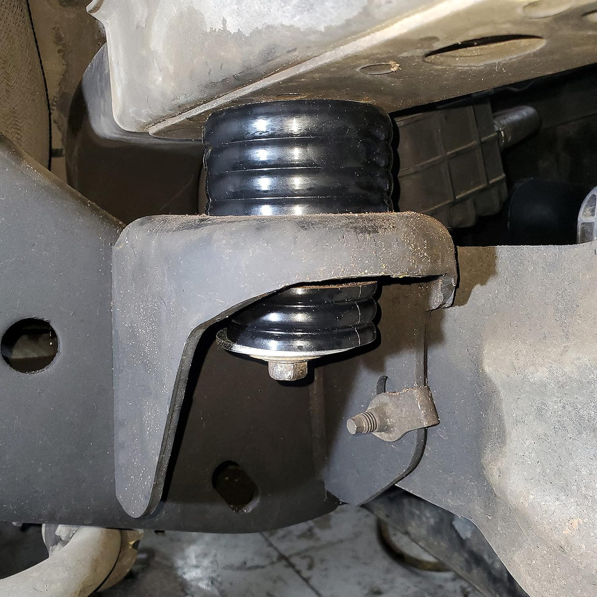 Body Mount Bushings Replacement Kit H122