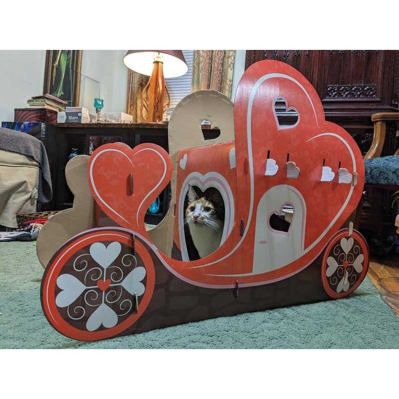 Cardboard Cat House O81312
