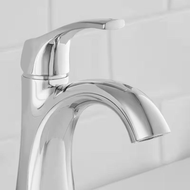 Single Handle Single Hole Bathroom Faucet in Chrome R5484