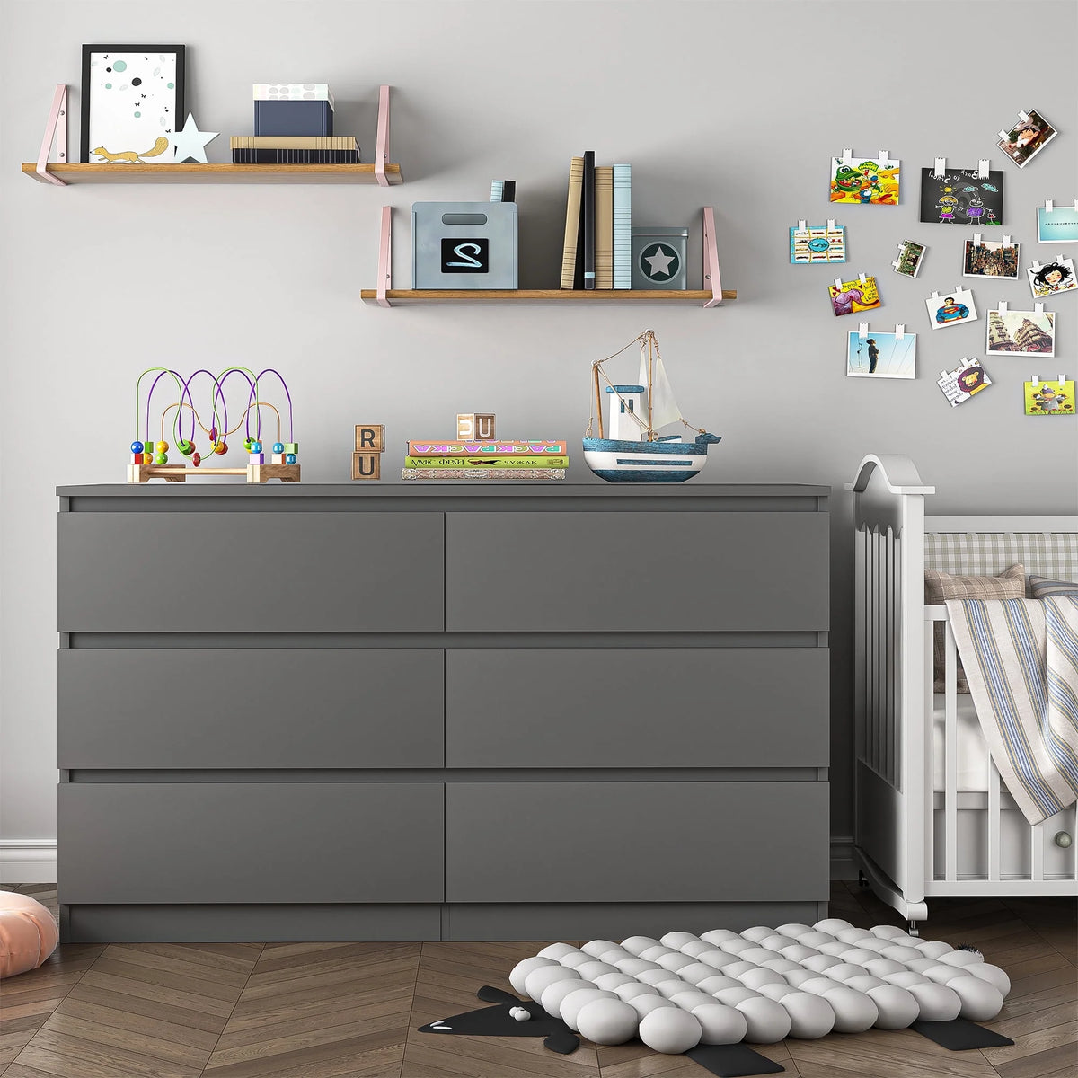 White 6 Drawer Dresser with Golden Handle J677231