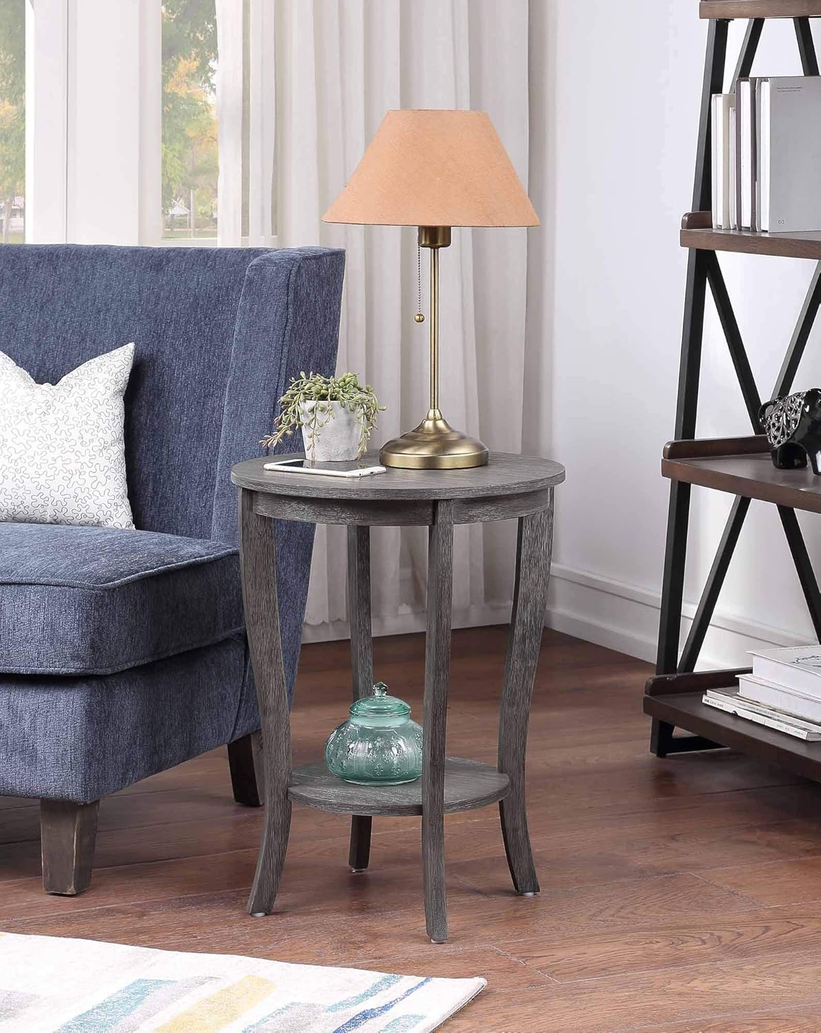 Round End Table N646