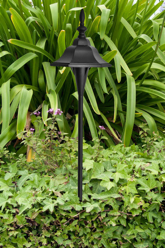 Cast Aluminum Path Light P7209