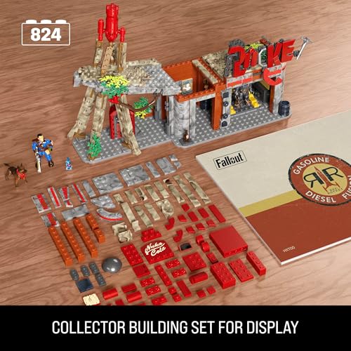 824 Pieces Building Toys with 2 Poseable Characters and Accessories A248